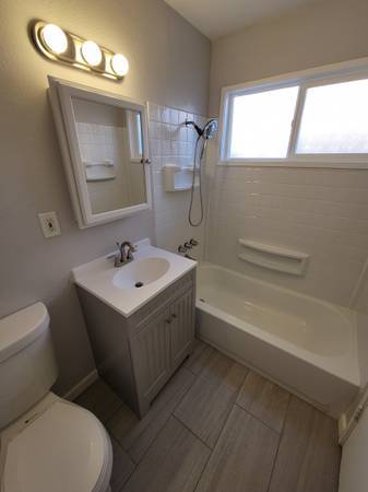 $1,035 / 1br - 550ft2 - 1-bedroom, 1-bathroom apartment (Richmond)63657863699713123
