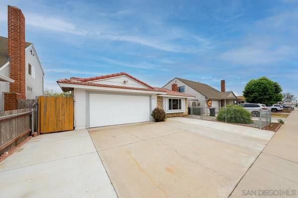 $4,400 / 4br - 1500ft2 - HOGAR FAMILIAR | CALLE TRANQUILA | PATIO TOTALMENTE CERCADO | UBICACIÓN CONVENIENTE (Imperial Beach)63878476297603122