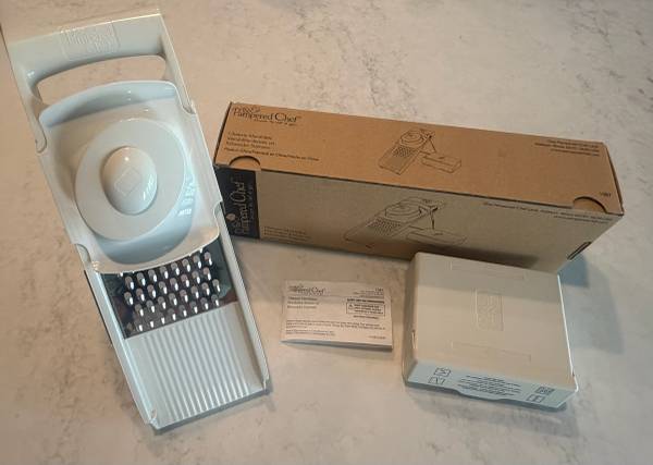 Pampered Chef Ultimate Mandolin Slicer - Complete w/ box & accessories 1