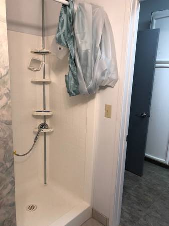 $1,690 / 2br - 950ft2 - HOME WITH SHOP FOR RENT OFFICE HOUSE AUTO SALES LOT YARD FENCED (WEST POINT, CA)63952107048450122