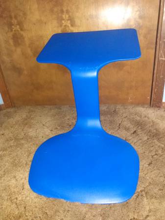 Kids' portable laptop desk 1