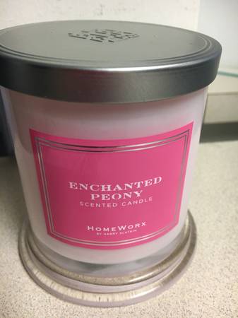 Home Worx Candle, Enchanted Peony 8 oz. - NEW 1