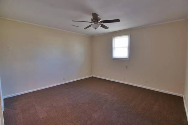 $1,000 / 4br - Casa unifamiliar en el corazón de East Nashville (Nashville, TN)63680211466627120