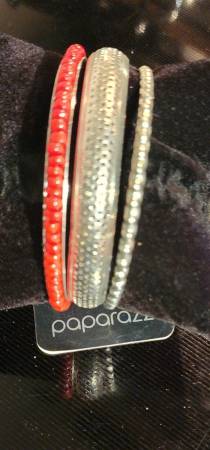 (2) Sets of Paparazzi Paint The Town Red Bangel Bracelets 1
