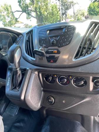 2020 Ford Transit T250 - Photo 11