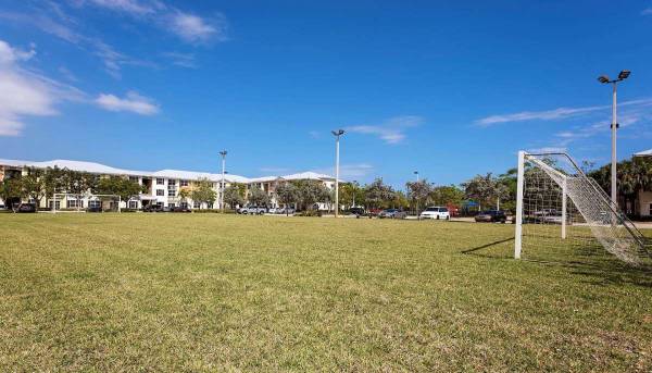 $1,131 / 1hab - 705ft2 - ¡Valor increíble! ¡Muchas comodidades! 1 habitación / 1 baño (Delray Beach)64002016151682124