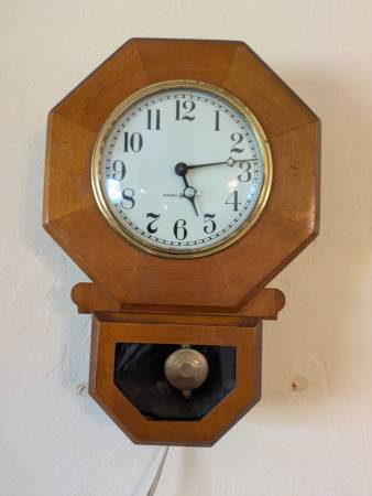 Vintage GE General Electric Wood Wall Clock 1