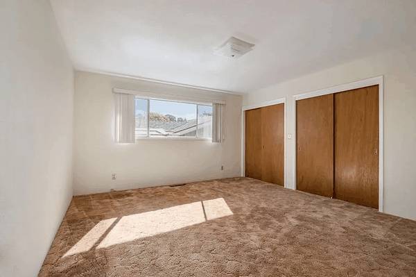 $1,060 / 3br - ⁜⁜Spacious Renovated HOme Features Modern⁜⁜ (santa cruz)64023721781250121
