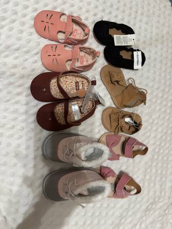 Baby Girl shoes Lot 1