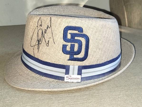 SAN DIEGO PADRES FEDORA SIGNED BY STEVE GARVEY 1