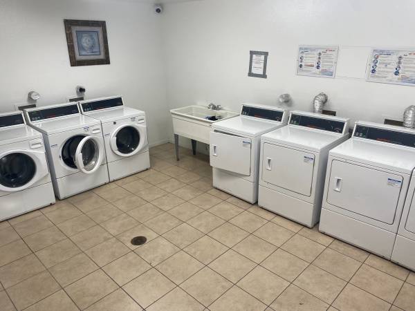 $1,221 / 2br - 800ft2 - 2BR-$1221-MOVE IN BY OCTOBER 31ST-ENTER $500 VISA GIFT CARD DRAWING! (Clearwater)63991084094210122