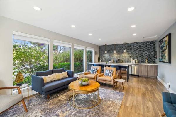 $4,010 / 1br - 832ft2 - High-Speed Internet Access, Garages, Tennis Courts (mill valley)63658079435523121