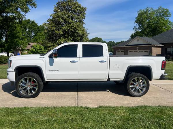 2016 GMC Sierra 6.2 - $24,950 (Mooresville)63613425486593121