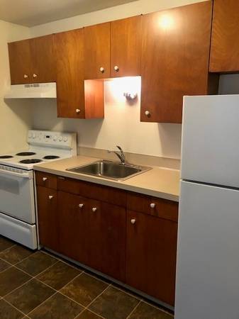 $1,525 / 1br - Sandpoint 1 bd - Sandpoint Manor ~¡Camina al parque Magnuson! (Sandpoint)63659695975043123