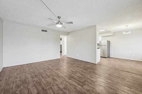 $1,325 / 2br - 📦 Low Security Deposits (1137 E Orange Street Tempe AZ)64047538868993120