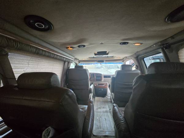 Mechanic special 2002 chevy express 1500 - $2,600 (Elgin)65682246940929127