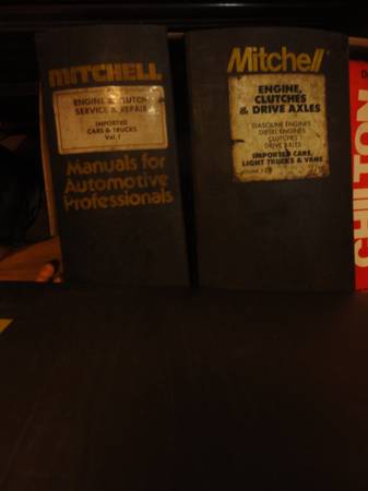 Manuales de servicio profesionales Chiltons Mitchell para automóviles, camiones y furgonetas - $20 (Federal Way)63471420671747124