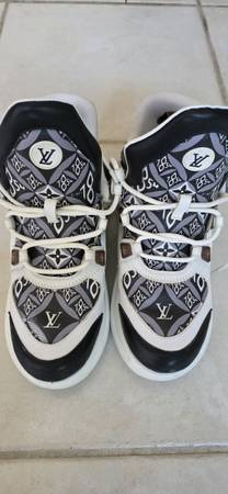 Louis Vuitton Archlight 1