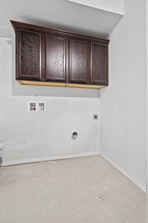 $1800.00 / 4br - 1402ft2 - Stunning Single Unit in EL PASO | 13848 Vicky Brewer | $1800/mo63971417777027122
