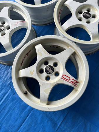 OZ Racing Chrono Wheels 16" x7 ET50 5x100 set of 4 - $1,100 (Bellingham)634358203756831223