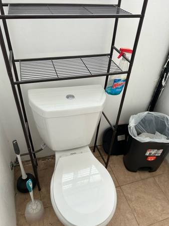 $850 / 1br - PRIVATE  ROOM (Redwood City)63470723840131122