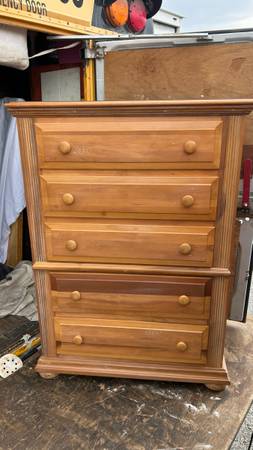Vintage Solid Knotty Pine Rustic Country Style tall chest L36”*D18”*H50”(a 1