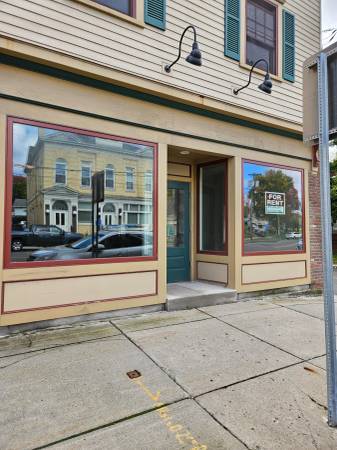 $1,000 / 1750ft2 - Office/Store-Front (Baldwinsville)63982838769539120