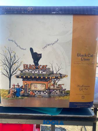 Department 56, Holloween, Black Cat Diner, In The Box. 1
