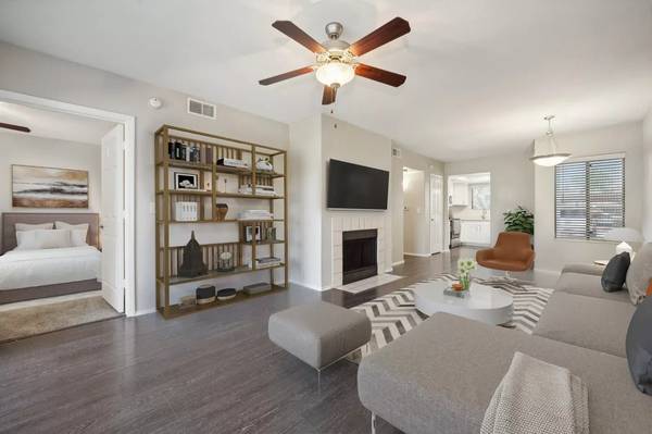 $1,771 / 3br - 1204ft2 - ¡Excelente apartamento de 3 habitaciones y 2 baños con lavadora/secadora privada! ¡Visítanos hoy! (Phoenix)63623944890113124