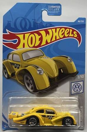 2019 Hot Wheels #46 Volkswagen 1/10 VOLKSWAGEN KAFER RACER Yellow Moon 1