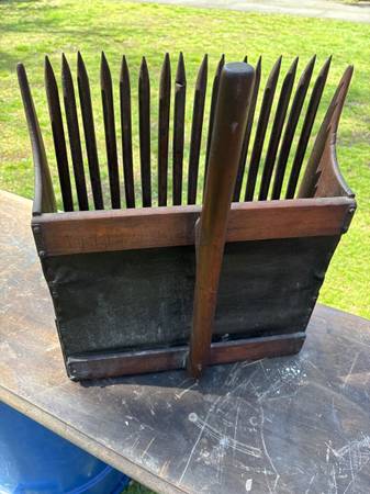 Vintage Cranberry Scoop Picker 1