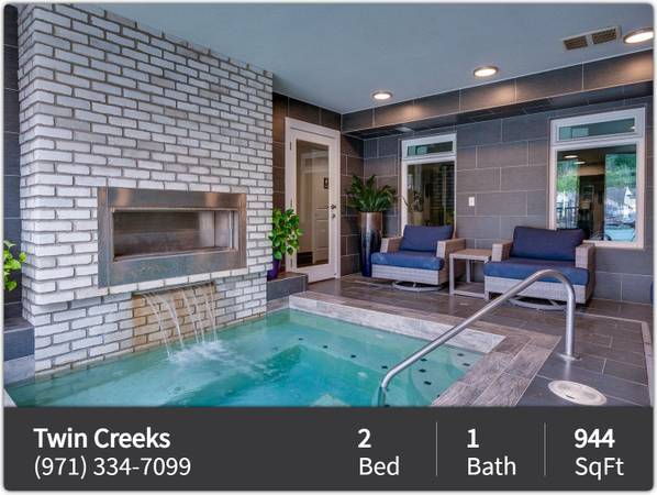 $1,799 / 2br - 944ft2 - Don't let this fabulous 2 bed 1 bath apartment get away!! (Clackamas - Near Clackamas Town Center)63914972169859122