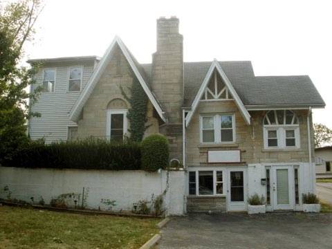 $1,000 / 1br - 900ft2 - Downtown Loft (Bloomington)63935966983554120