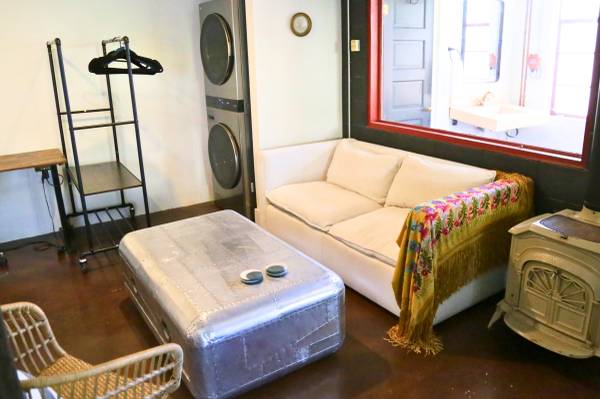 $1,950 / 1br - Charming Artist Casita In the Heart of Town63659917706369124