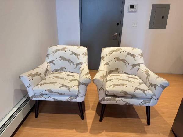 Cheetah Print Armchair 1