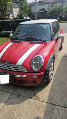 2005 Mini Cooper as is  for parts Automatic No Title - $700 (Bayside)63615062288513120