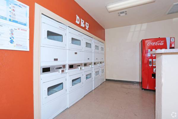 $1,247 / 2br - 768ft2 - Great Affordable Housing Community! 2 Bd, 1 Ba. Grab a spot with us (Henderson)63859497840897124