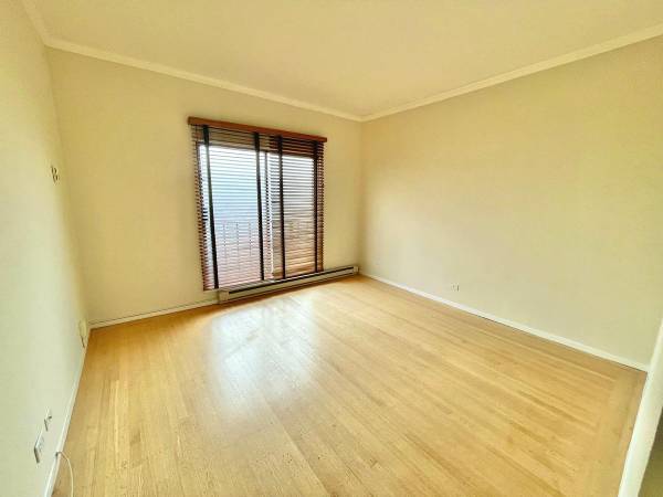 $4,850 / 1br - 650ft2 - Sauna, Large Closets, Free Weights, Package Receiving (nob hill)63847329484675123