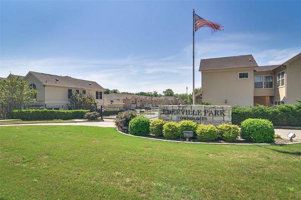 $2025.00 / 3br - 1500ft2 - Ideal Location! 3BR/2.5BA with Garage, Internet & Cable – Near Six Fla63796578568195120
