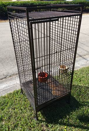 Large Bird Cage, & Several Smaller Reptile/Pet/Bird Cages 1