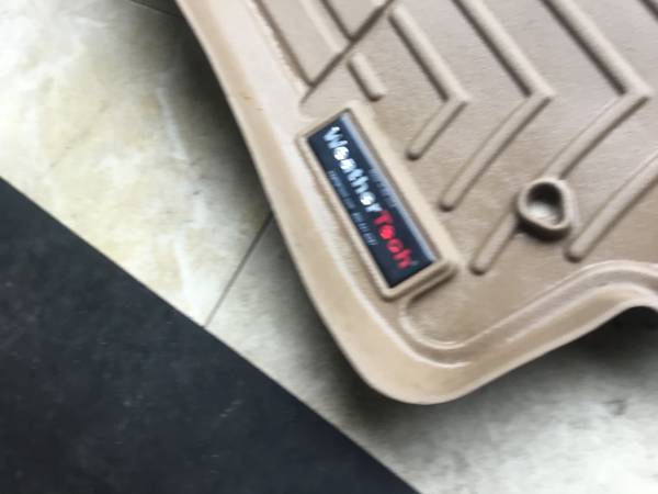 Weathertech Alfombras para piso 2007-09 Ford Fusion/Lincoln MkZ y más, nuevas - $20 (Billerica)63471261380995121