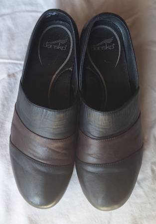 Dansko shoes size 41 eur, 10 women's usa 1