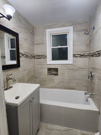 Completely Renovated 2-bedroom apartment 1