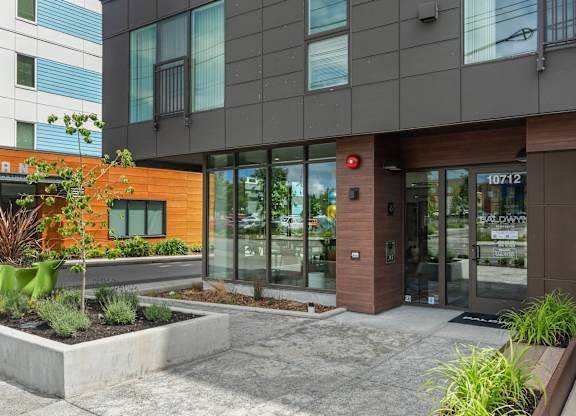 $1,799 / 1br - 592ft2 - Very Private w Natural Light - Urban 1 Bed - 8 Weeks Free (Northgate)64031309931265121