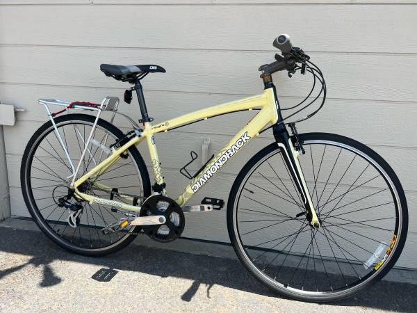 Diamondback Insight 1 Hybrid Bicycle 1