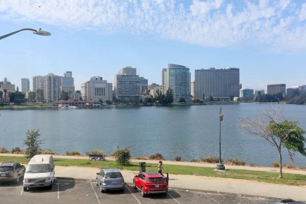 $2,150 / 1br - OPEN SUN (9/14) 2:00pm-2:30pm 1BR ,Pkg Avail(1434 Lakeshore Avenue #4) (oakland lake merritt / grand)63695785130243122