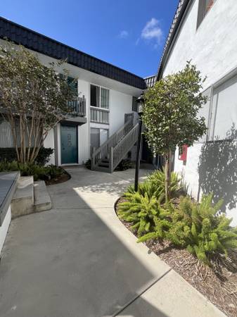 $2,300 / 2br - 720ft2 - MOVE IN READY! Half Off 1st Month's Rent (Normal Heights)63865931837057122