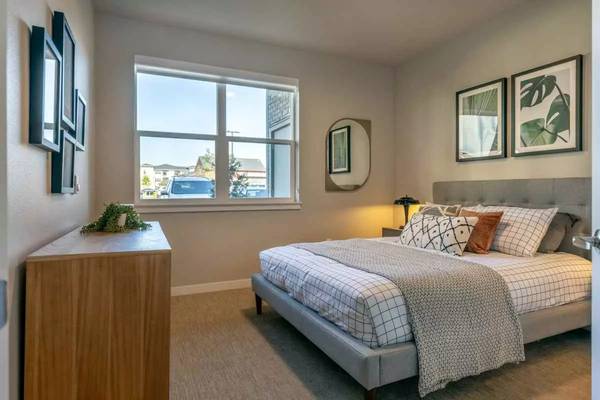 $2,765 / 3br - 1241ft2 - Make yourself at home, garden-style! Zera At Reeds Crossing (Hillsboro)63914971860227124