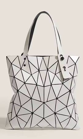 Geometric pattern tote bag 1