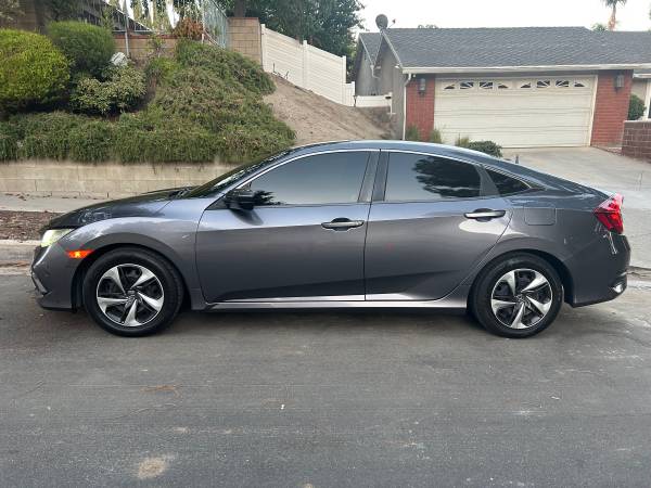 2019 Honda Civic lx - $18,500 (Northridge)63470894448897122